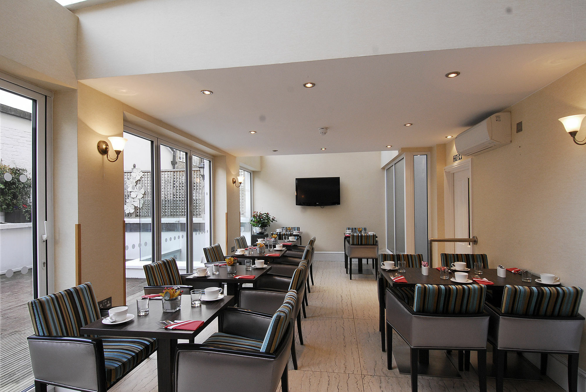 Astors Belgravia Hotel London Luaran gambar